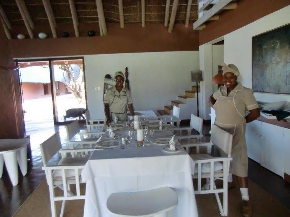 Zebras Crossing Private Game Lodge Модимолле Экстерьер фото